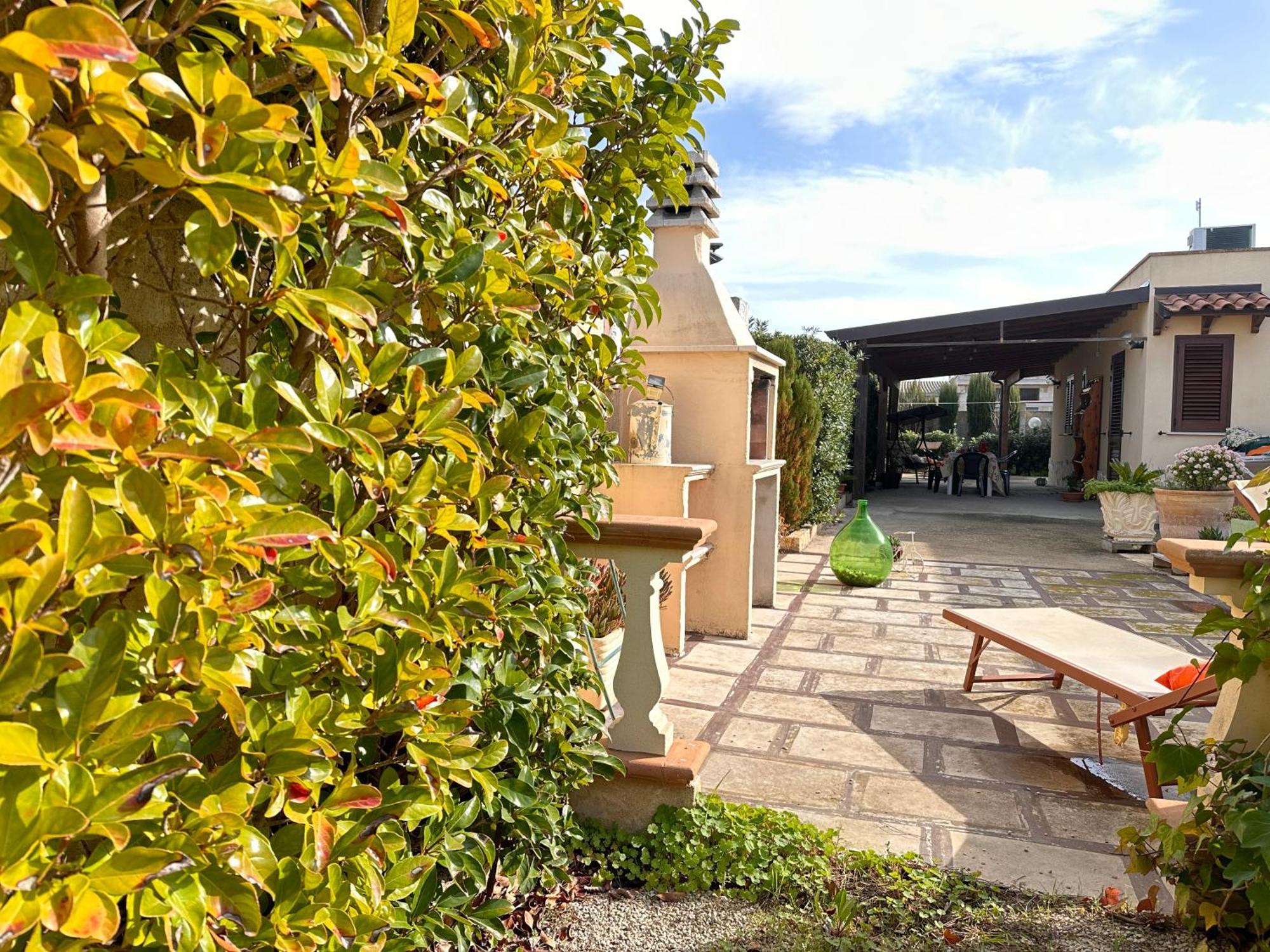 Rosi Villa *
